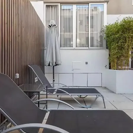 Lägenhet Bright T2 With 35 M2 Terrace, 2bed And 2bath And Fast Internet! *